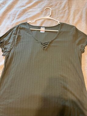 No Boundaries Olive Green Ribbed V-Neck Crisscross Short Sleeve Top